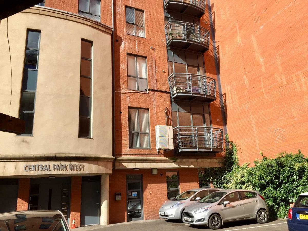 City Centre Belfast Free Parking Eksteriør bilde